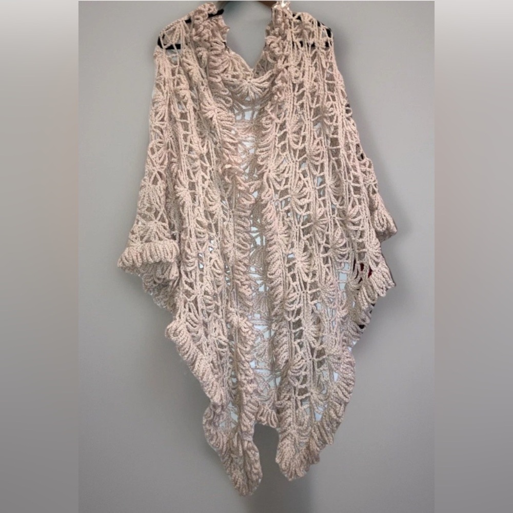 Vintage Ivory white Hand knit crochet shawls / wraps Large triangle 102" x42"